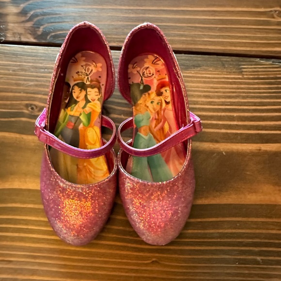 10T Disney princess pink heels. Good condition. Wear and tear shown. - Picture 1 of 4